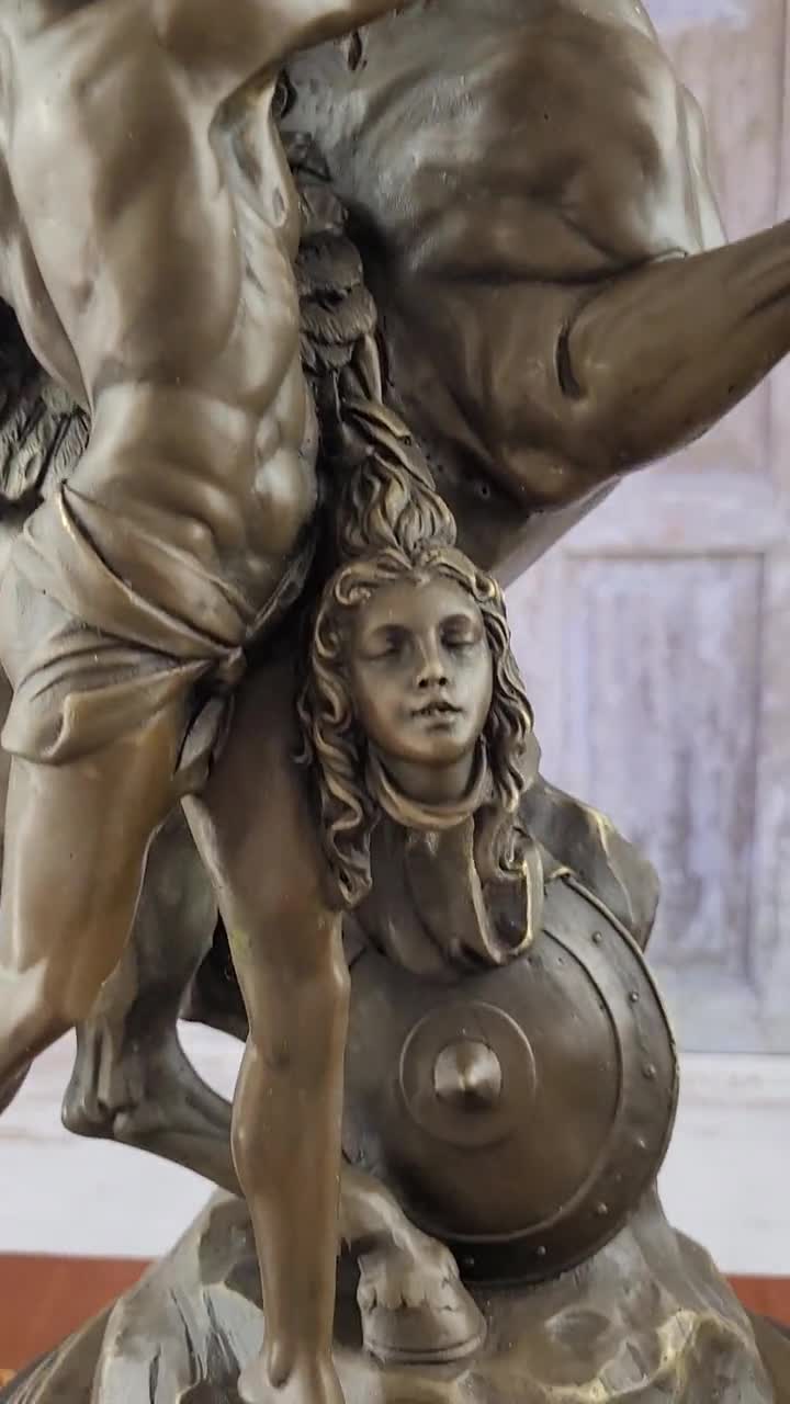 ブロンズ製ペルセウスとメドゥーサ像：神話のペガサス彫刻 - Etsy 日本