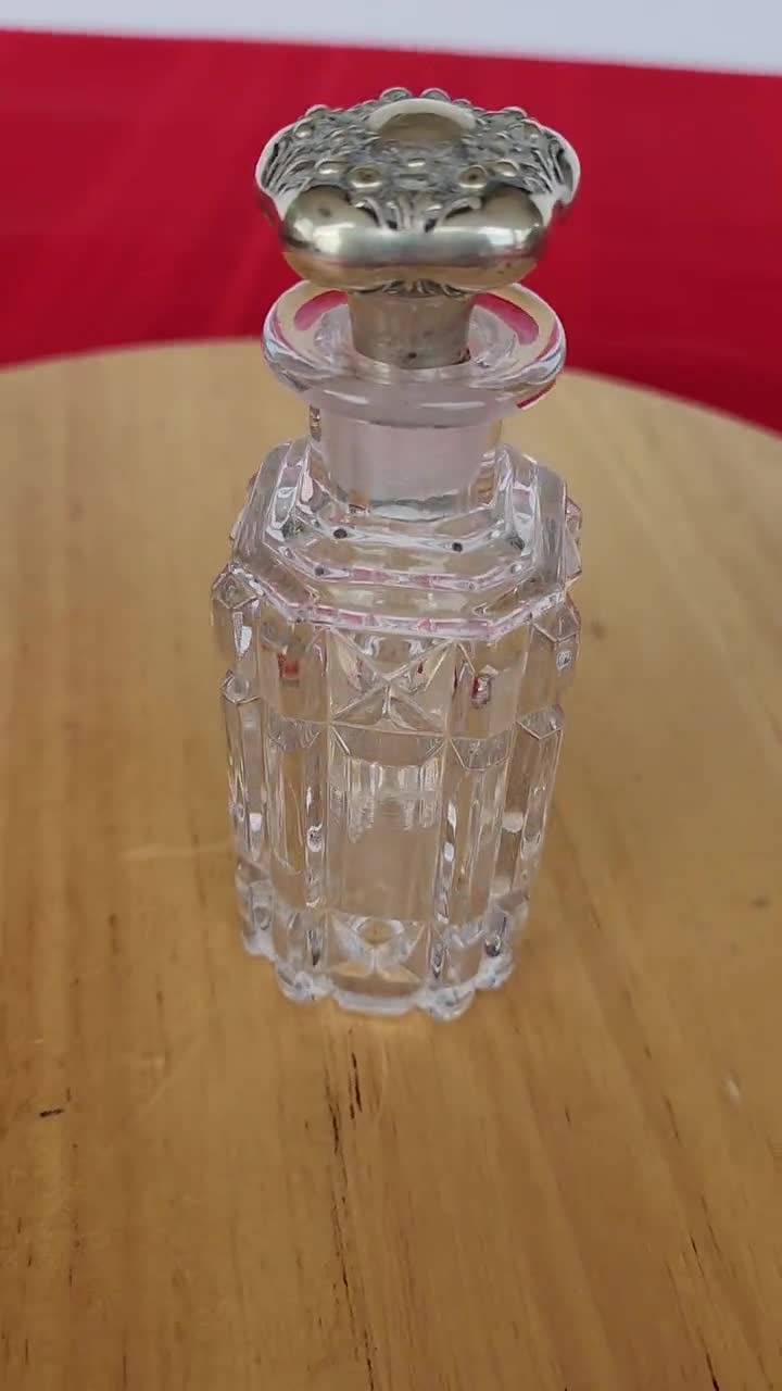 アンティーク ブリリアントカット クリスタル 香水瓶、ラ ピエール