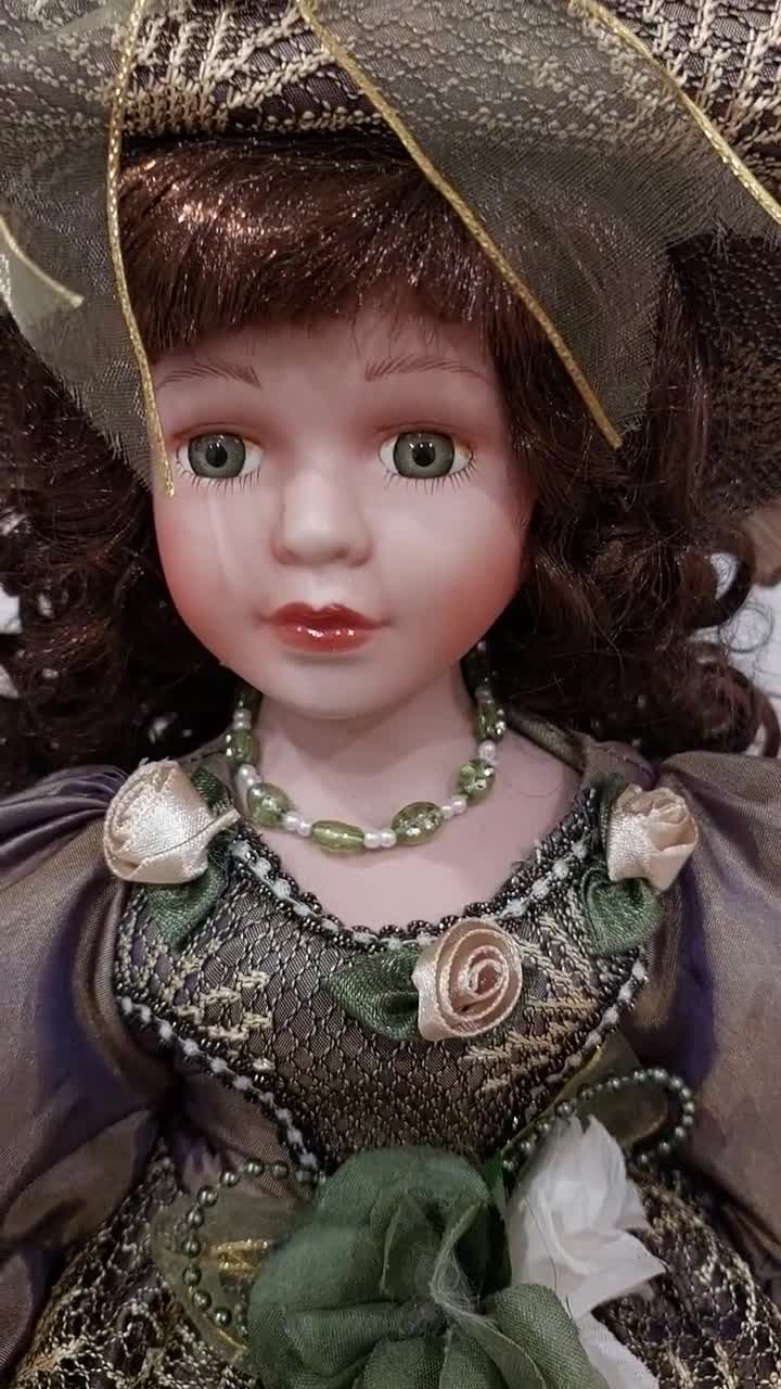 * vintage ornament ୨୧ まぁるい 素敵な 誰かさん Vintage Porcelain Doll,elegant Dress Umbrella and Hat. by