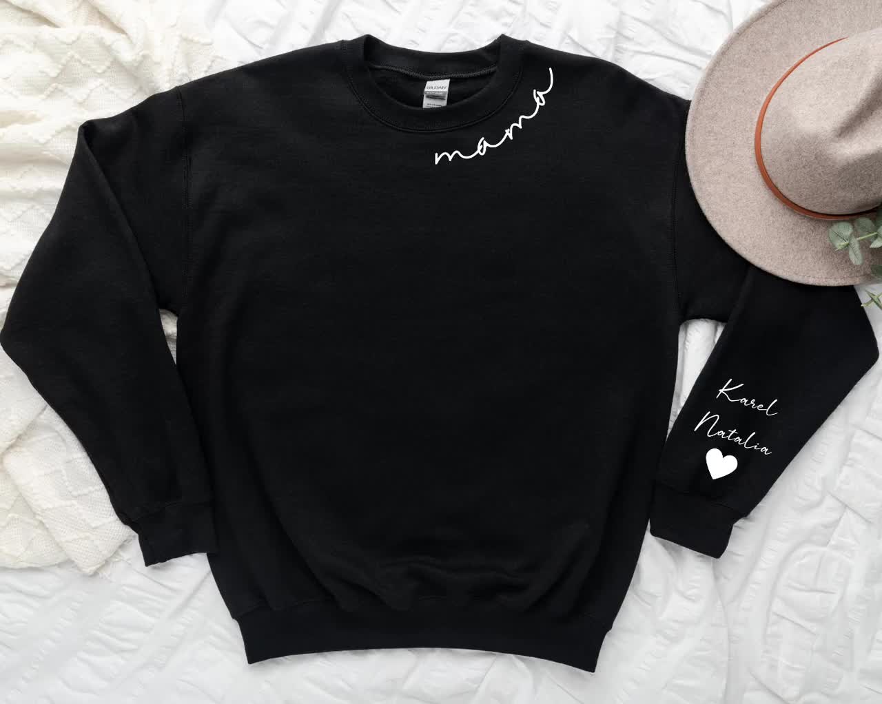 ✿handmama's shop✿ IZI POD Personalized Mama Hand Embroidered Sweatshirt