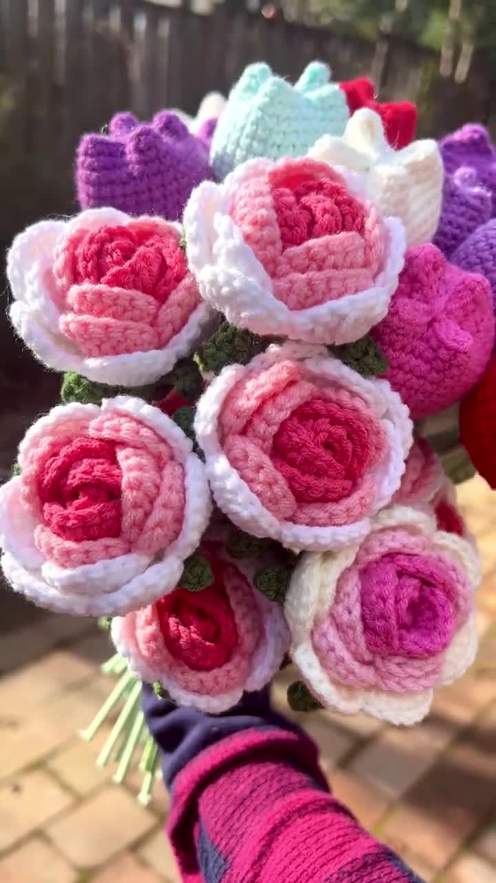 A Dozen Of Crochet Tulip Bouquet | Speed Regalo