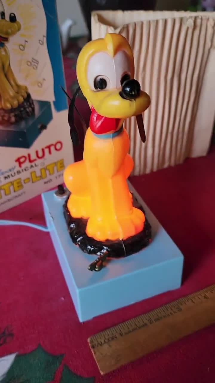 Vintage Disney Pluto Musical Nite Lite Hankscraft Lamp Night