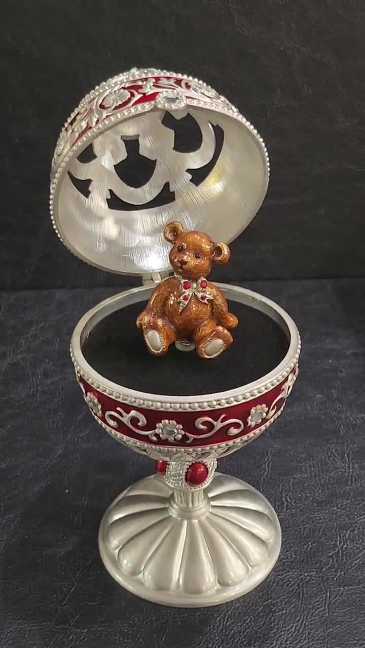 中国古玩　シャム銀蓋物　118g/幅約8.5㎝　東Y7-0630② Jane Seymour Burgundy Silver Jeweled Enamel Hinged Egg Music Box