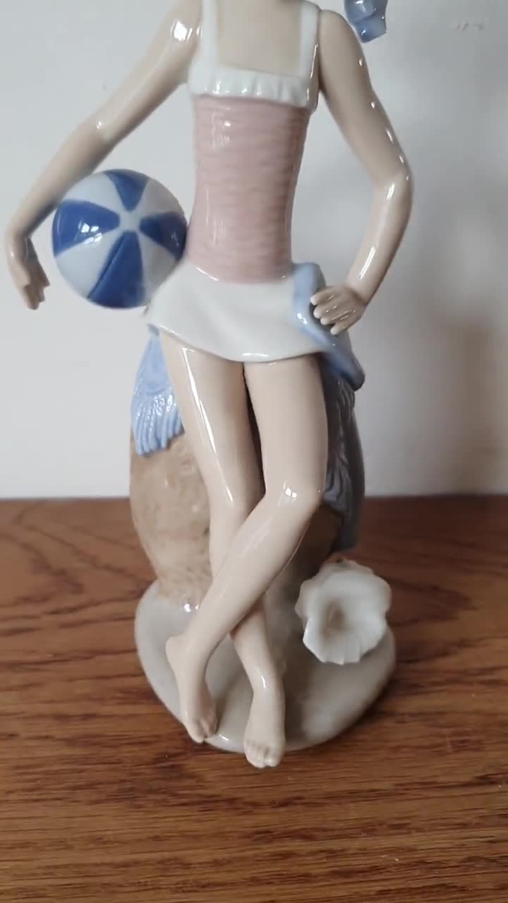 Lladro 5219 Summer Girl with Beach Ball hotsell