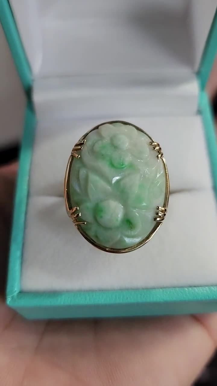 Ming's 14k Gold Jade Ring: Carved Flower Oval Ring, Size 6 - Etsy