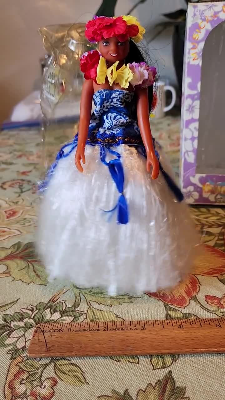 Vintage Pearly Shells Hawaiian Hula Doll Musical Walking