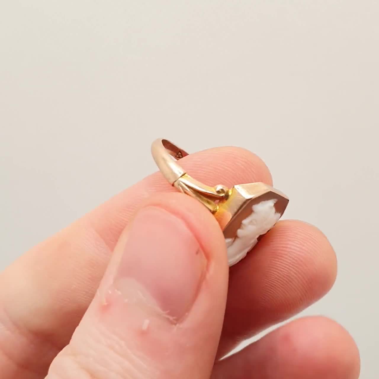 Antique 9ct Gold Cameo Ring 1917 Hallmark Solid 9k 375 Antique 9ct Gold Cameo Ring 1917 Hallmark Solid 9k 375