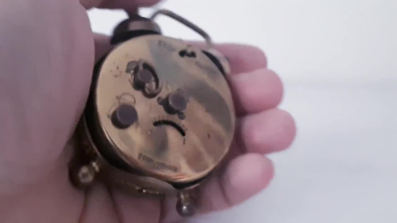 Blessing　ヴィンテージアラーム置時計 BLESSING Small Vintage Alarm Clock Wind-up Germany 1960s - Etsy