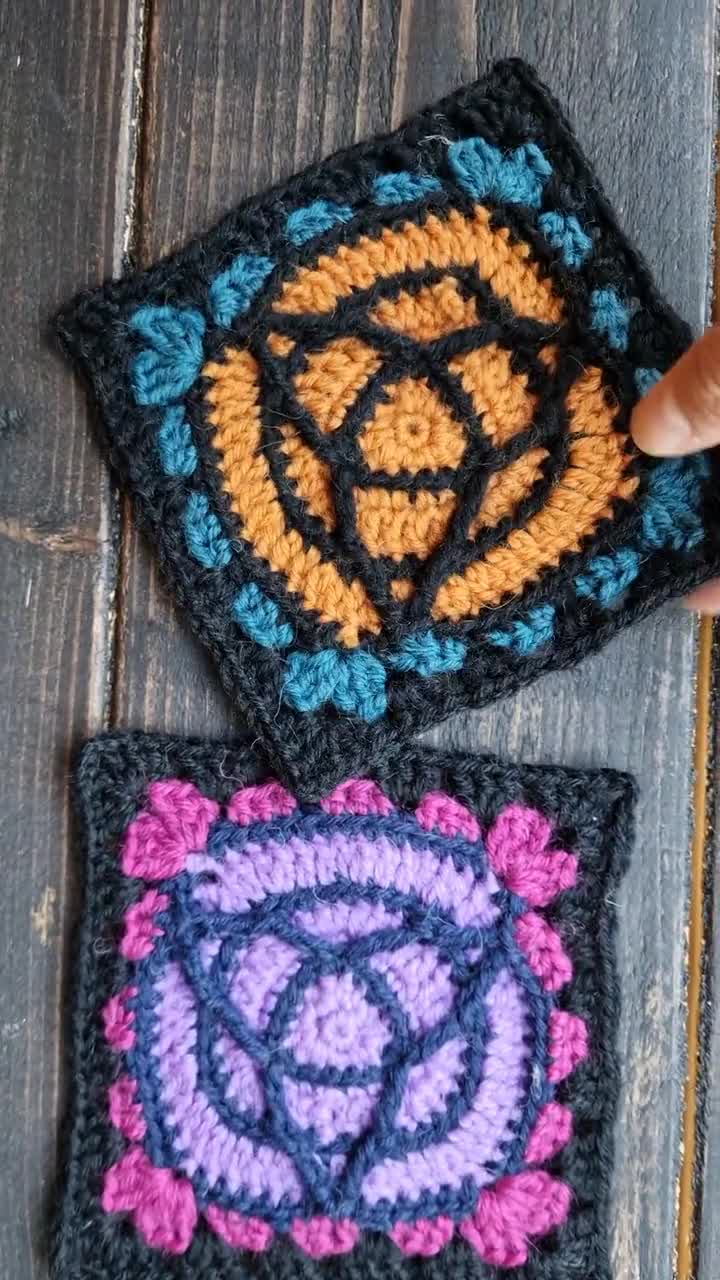 Trinity Knot Granny Square Crochet Pattern - Witchy Celtic Knot