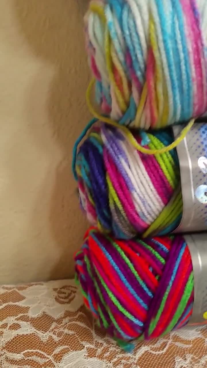 YARN ✴︎ ニット　WATSON I Love This Yarn 1 Skein 5oz 252 Yrds Varigated Surprise Stripe 4