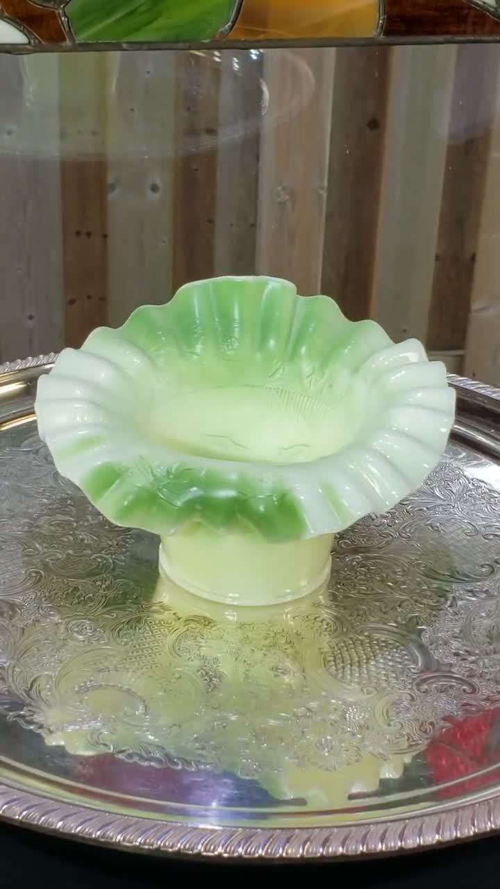 Popular Antique Fenton Green Custard Uranium Glass Bowl Blackberry Spray Scalloped Edge