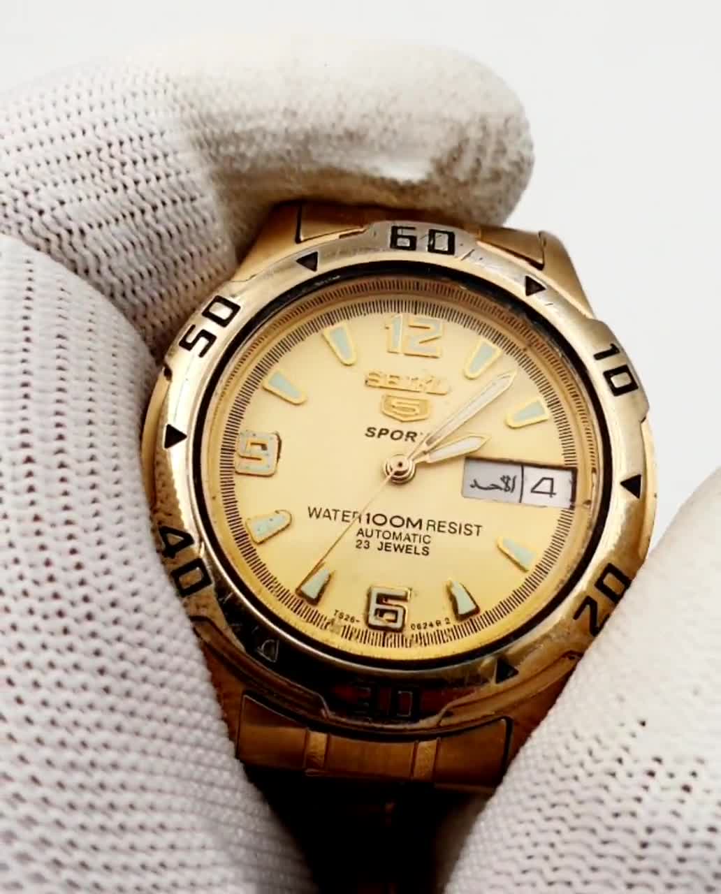 Vintage Seiko 5 Sports 100m 23 Jewels 7S36-00M0 Gents Watch