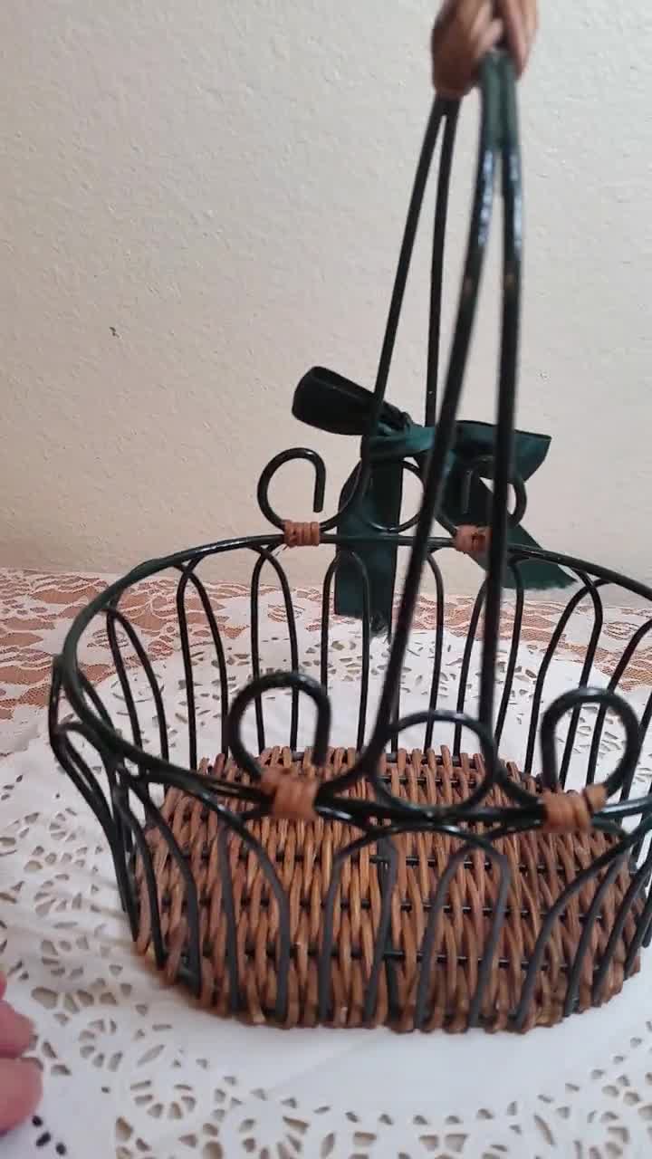 Vintage 1990s Green Metal/wicker Basket; Approx 8in L X 6.5in W