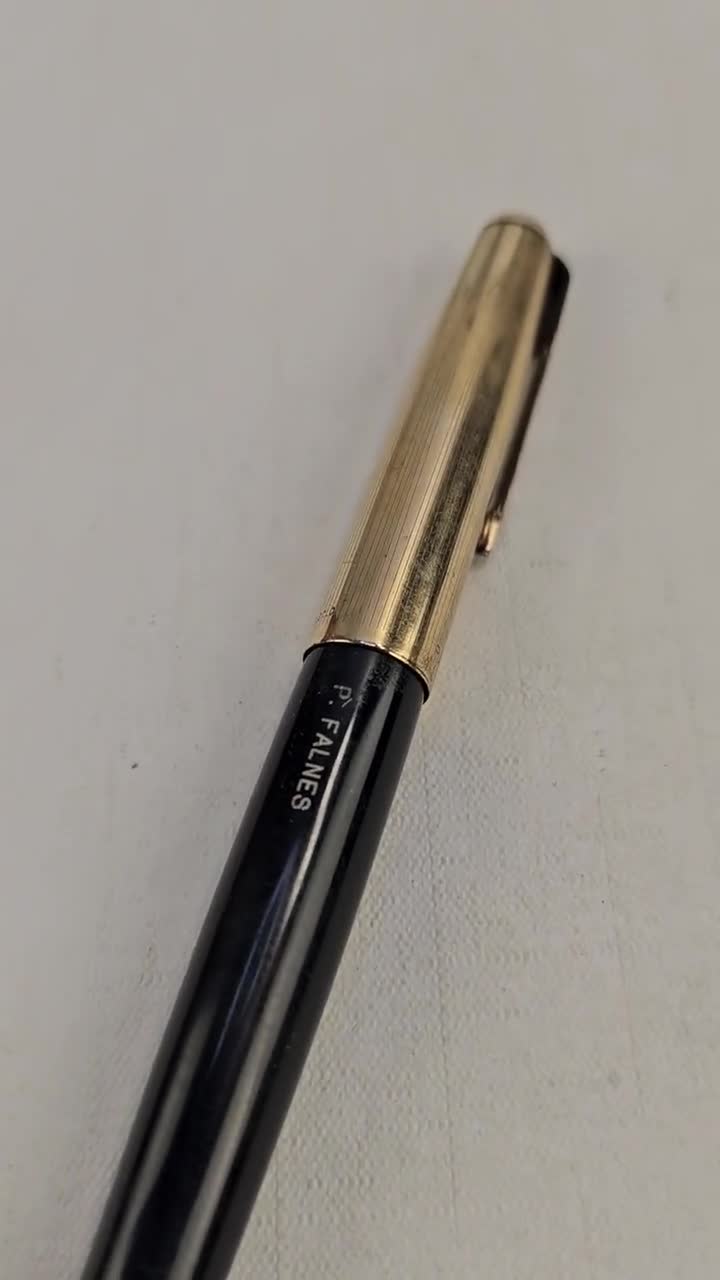 Rare PARKER 50 Vintage Fountain Pen With 12 Carat Rolled Rare PARKER 50 Vintage Fountain Pen With 12 Carat Rolled