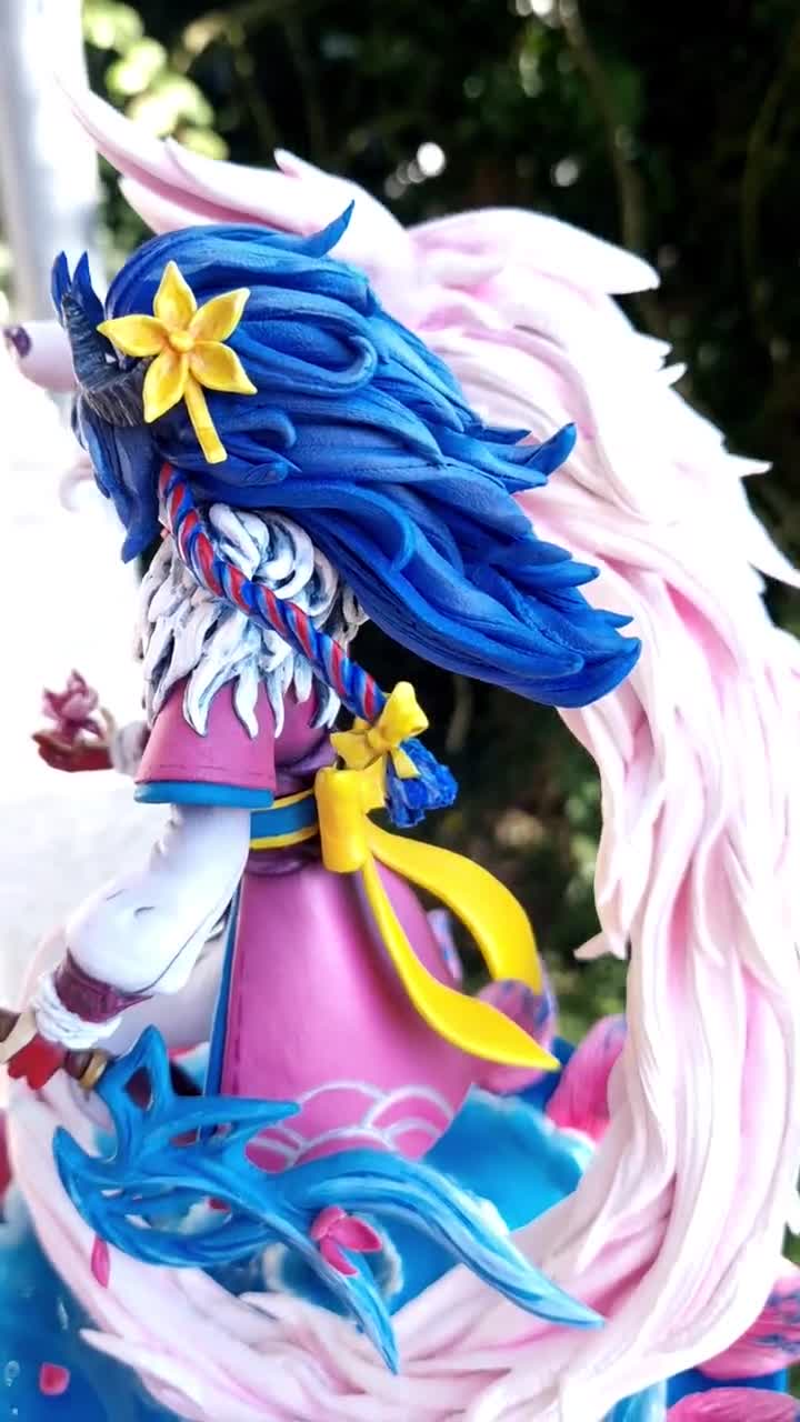 League of Legends キンドレッド 公式 フィギュア 開封品 Riot Store Japanより「精霊の花祭り キンドレッド スタチュー