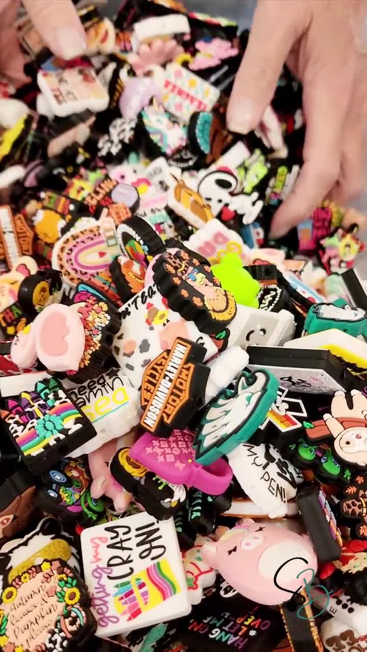 Yo da Focal Beads Silicone Wars | 12 pk Bulk Wholesale for Freshie String Hangers Beadable Pen Green Star Character with Heart Badge Clip