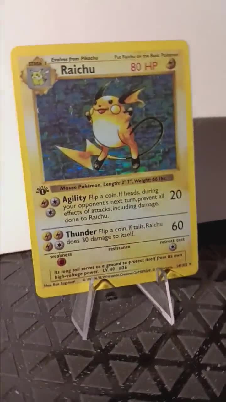 英語版初期　ポケモンカード　raichu shadowless　holo 英語版初期 ポケモンカード raichu shadowless holo - メルカリ