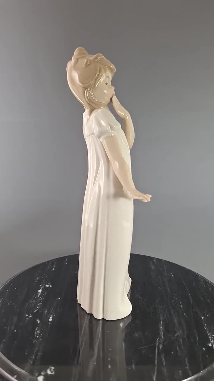Vintage NAO Lladro Porcelain Girl Figurine, Made in Spain - Etsy