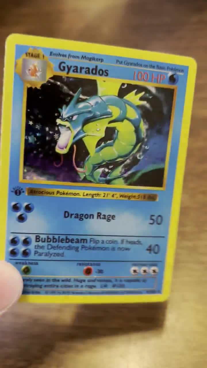 1999 1st Edition Gyarados Holographic Shadowless Pokemon