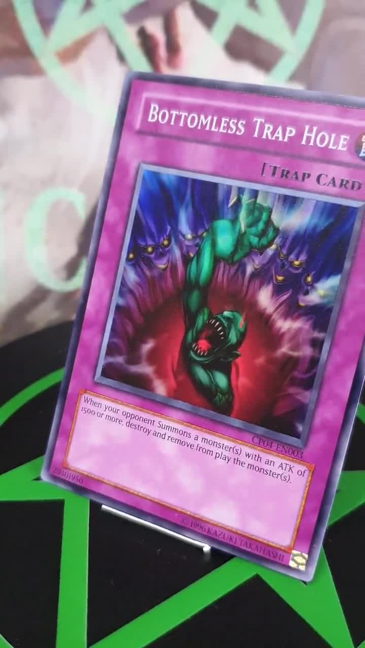 Bottomless Trap Hole CP04 Super Rare-Common "Casual Play"(Same thickness) Bottomless Trap Hole CP04 Super Rare-Common "Casual Play"(Same thickness)