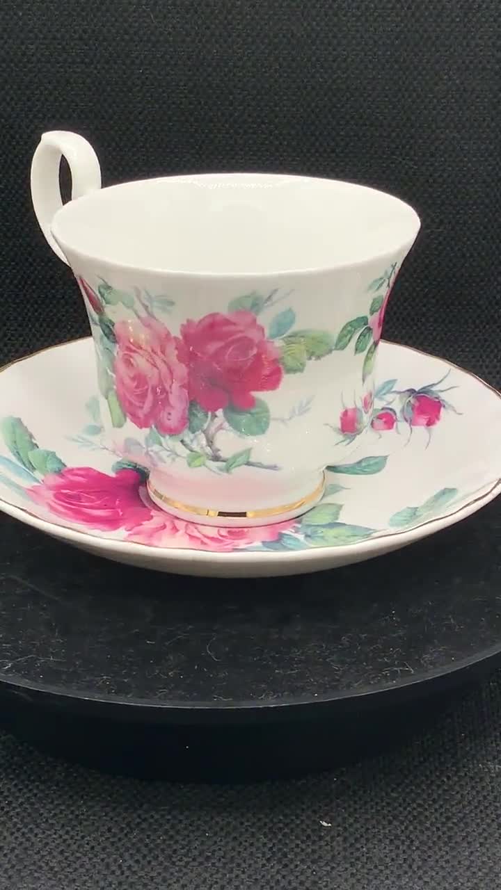 Très jolie théière (40 cl) et tasse 1 personne porcelaine fine anglaise Roy Kirkham (décor fleurs roses)- Shabby - Arts de la table