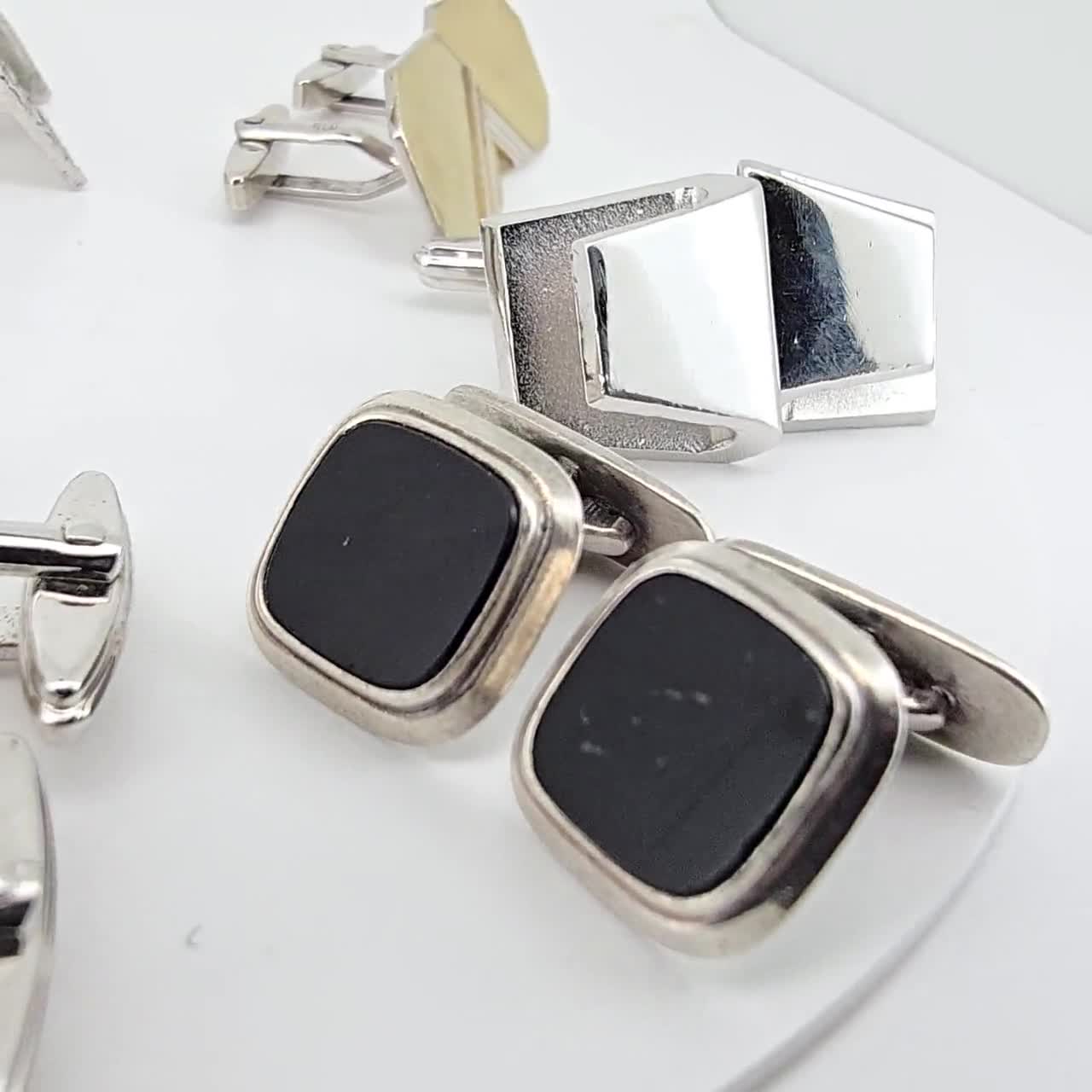 ヴィンテージシルバーカフスボタンコレクション - 番号であなただけの