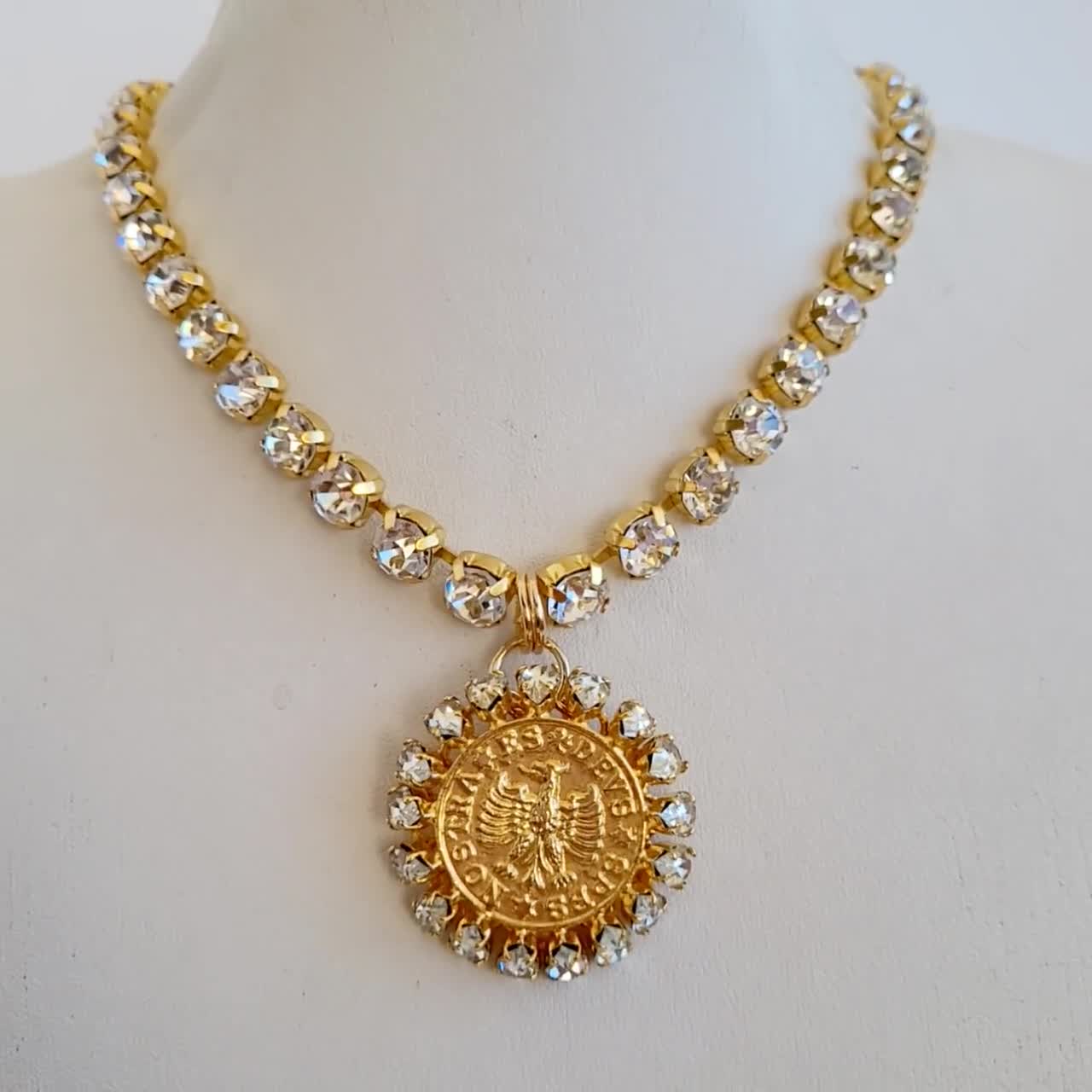 Anna Wintour Style Cameo Necklace: Gold Plated Swarovski Crystal