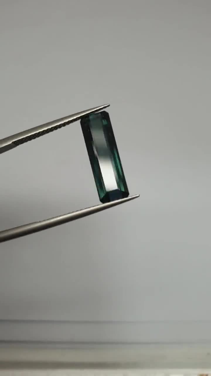 AAA インディコライト ブルートルマリン ファセット 長方形 17.5x5.7