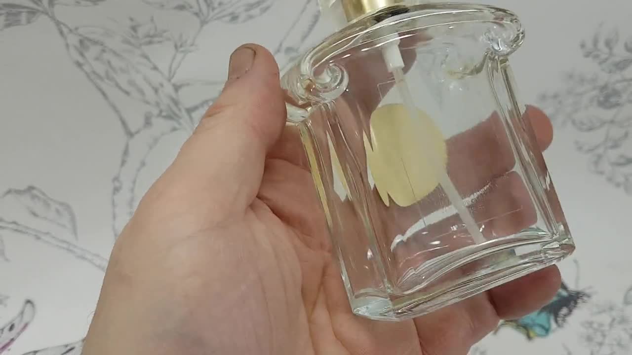 ヴィンテージのゲラン ミツコ香水瓶：フレンチハートストッパー