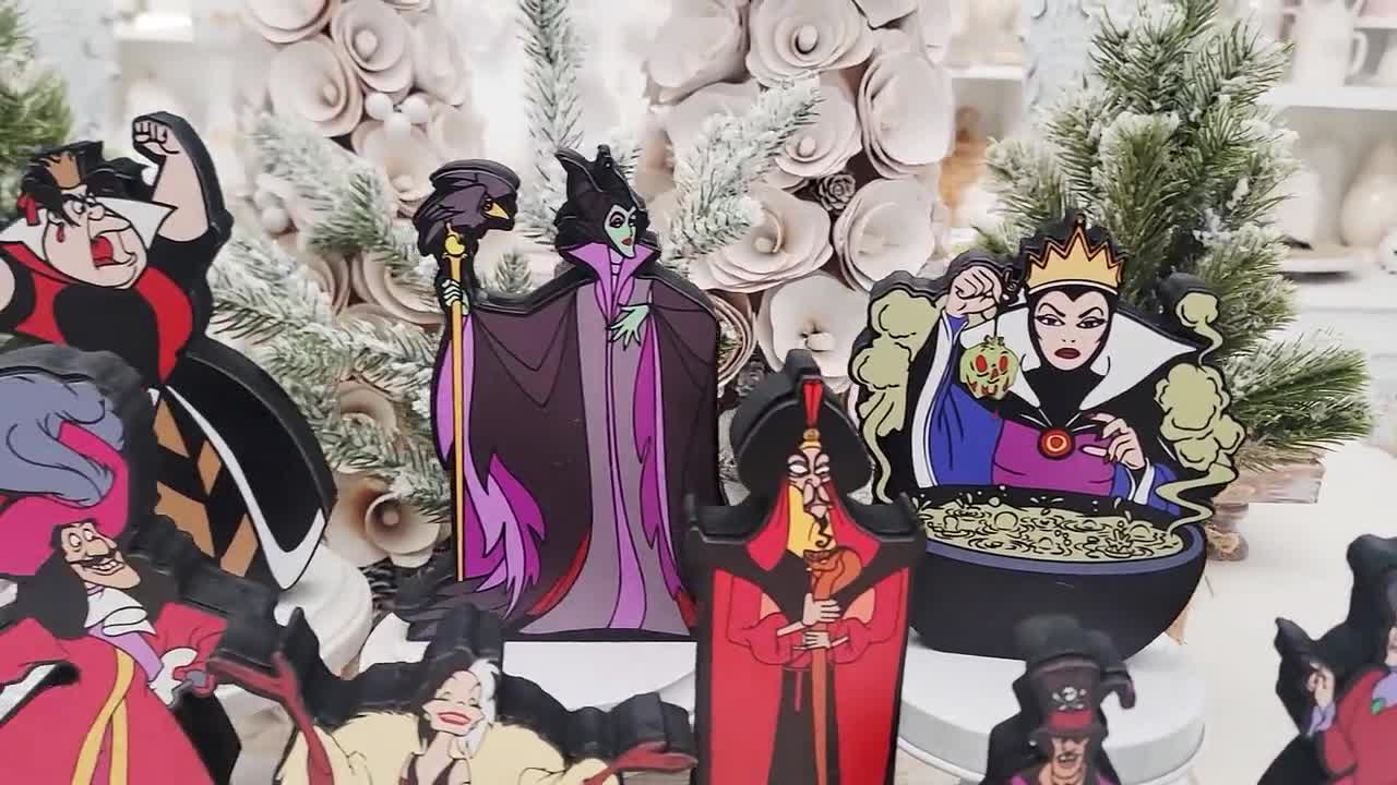 Disney Villains Tiered Tray Decor, Halloween Wood Signs (9 Piece