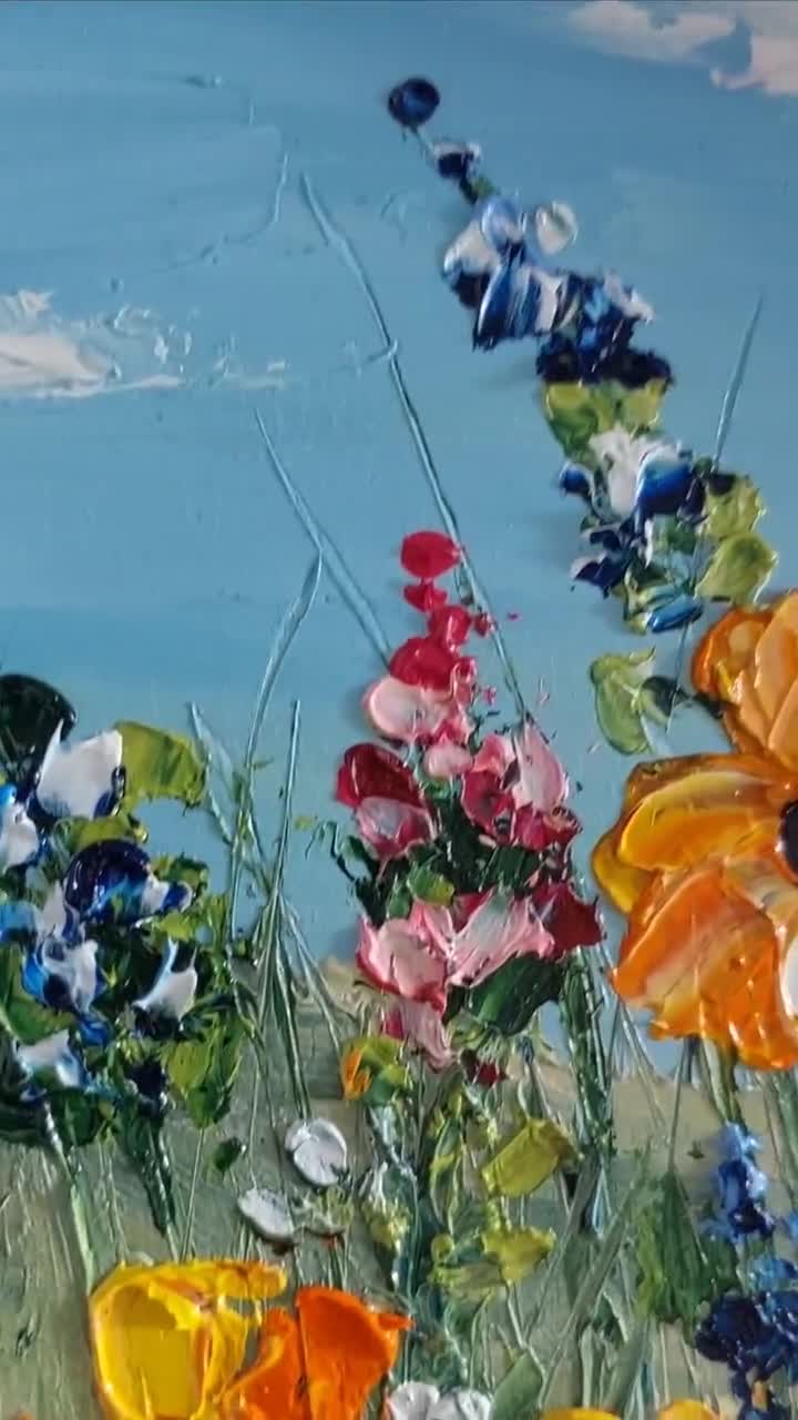花の小さなオリジナル油絵、野の花の厚塗り油絵、青空のアートワーク