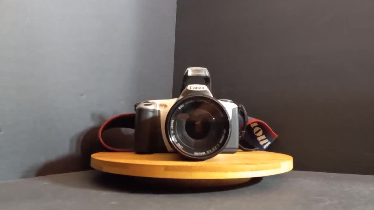 ヴィンテージ Canon EOS Rebel 2000 SLR フィルムカメラ（シグマズーム