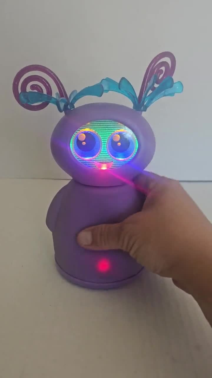 Willa Purple Interactive Toy - Fijit Friends - Dances, Talks and
