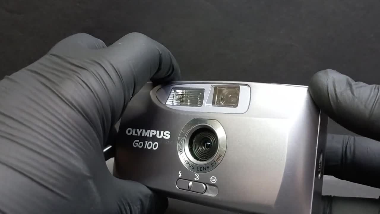 ヴィンテージカメラ Olympus Go 100、フィルムカメラ Olympus 1990年代