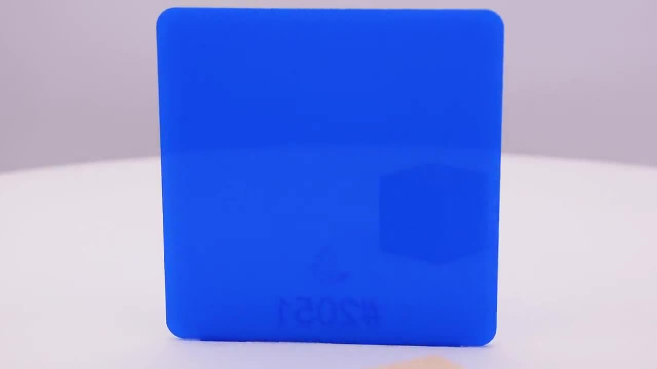 Foglio acrilico 1/8 azzurro traslucido 2051 Foglio acrilico in plastica plexiglass  fai da te, artigianato, Glowforge, taglio laser, CNC, -  Italia