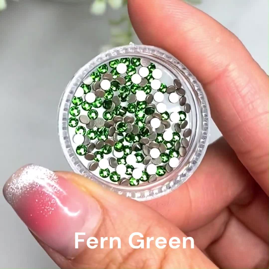 ネイル Fern Green (291) Swarovski 2058 Crystal Flatback No-hotfix