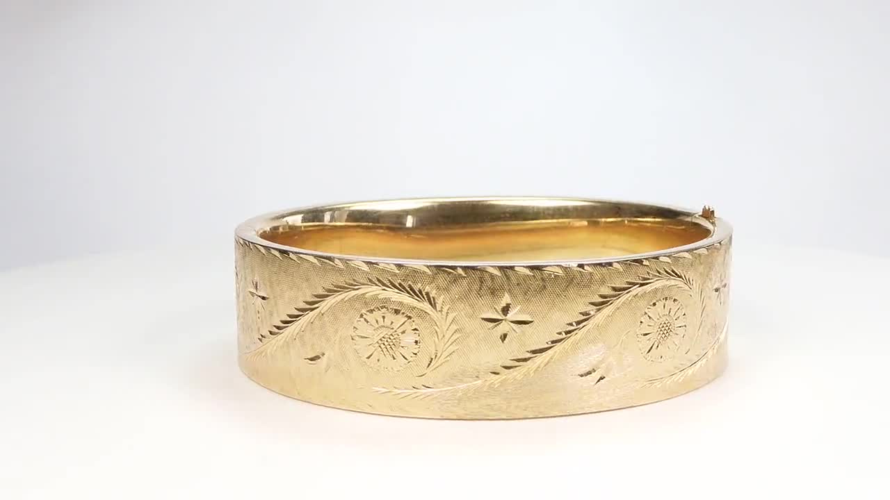 Antique Bangle Engraved Bracelet 14KY 6.5