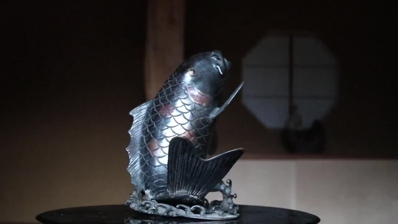 アンティークブロンズ鯉の噴水彫刻、日本庭園装飾（高さ7.9インチ/高さ