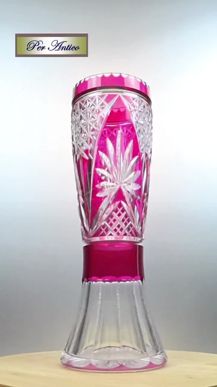 ヴァル・サン・ランベール ルビーレッドクリスタル花瓶「ユベール