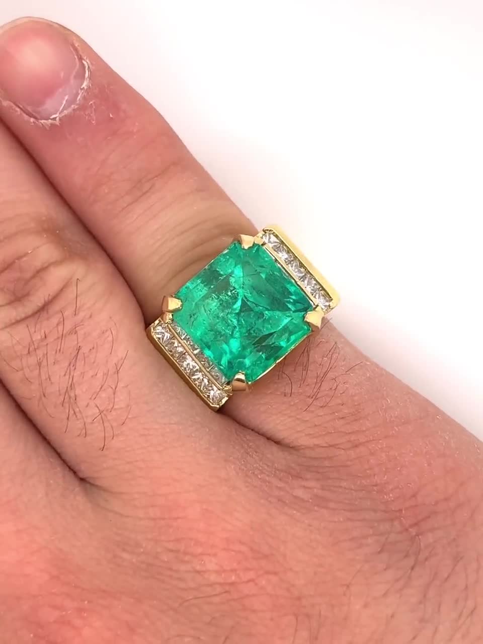 Alex's Custom Pinkie emerald Ring For Men – Segal Jewelry