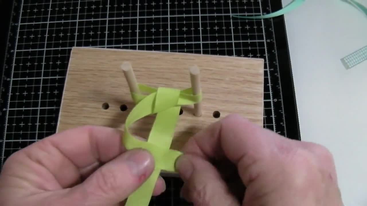 EZ Bow Maker, How to Make Bows, DIY Wreath Bow Maker, Bow Making