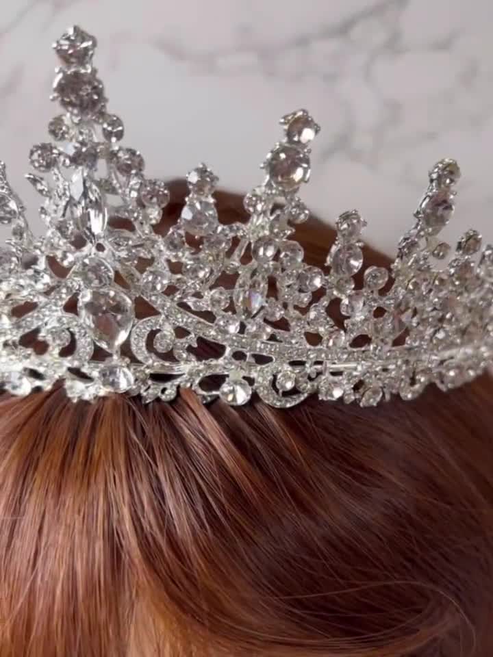 Tiara Corona Diadema De Metal Con Strass Cod 9907 Modelo 1 Dorado