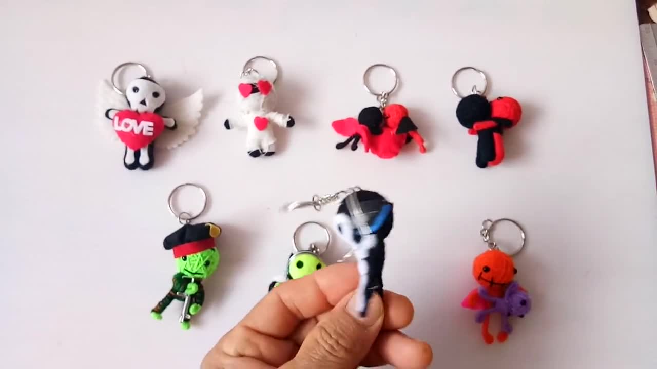 Review “AVOCEAN ON THE WAVE DOLL KEYCHAIN” customer ordered