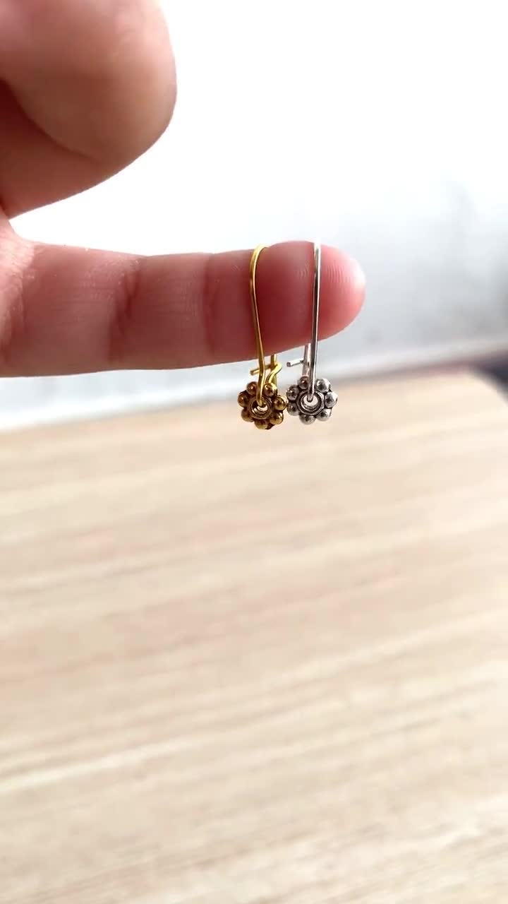 9 Set Earring Gift Set Gold Metal - Golden Poppy