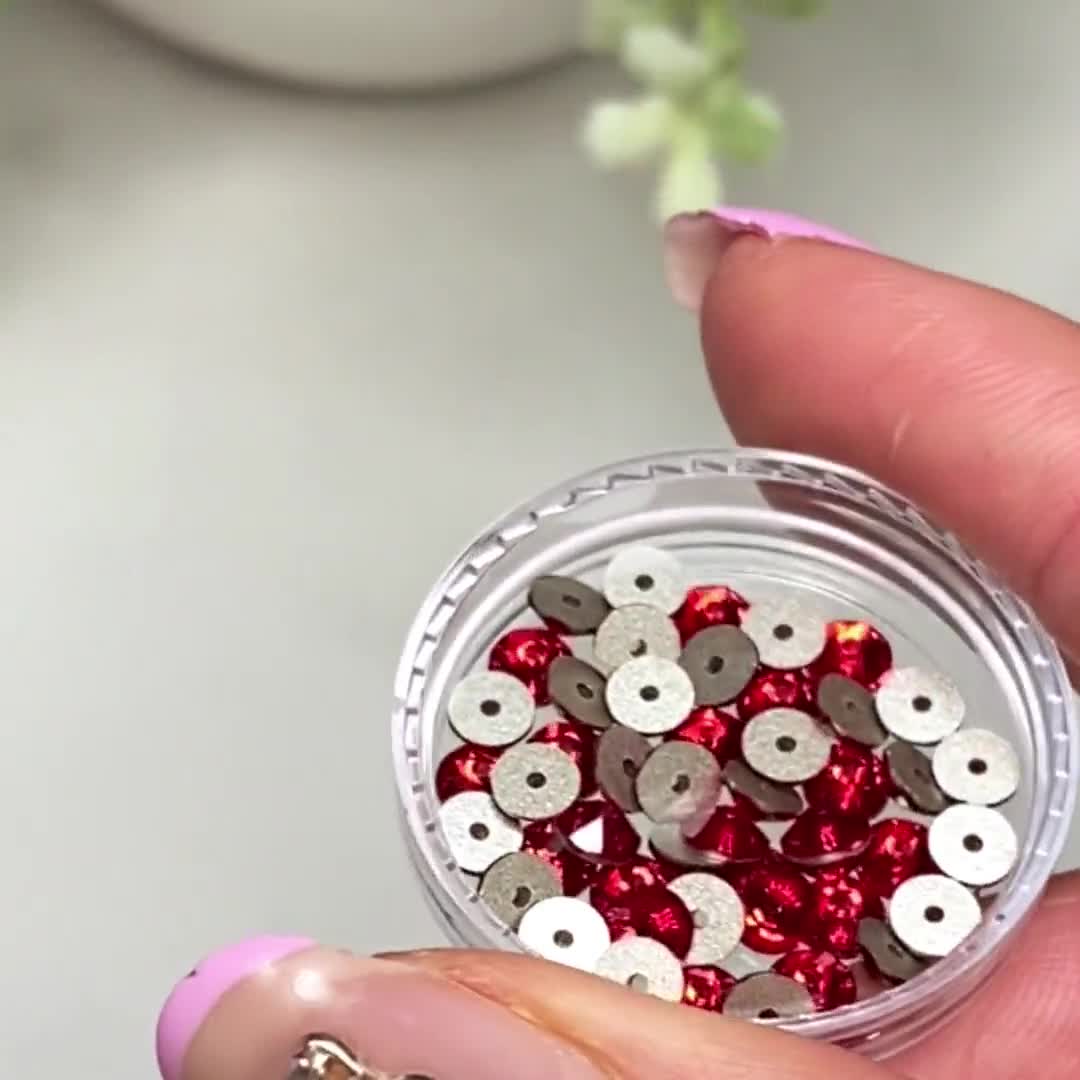 Light Siam (227) Red Crystal Swarovski 3188 XIRIUS Lochrose