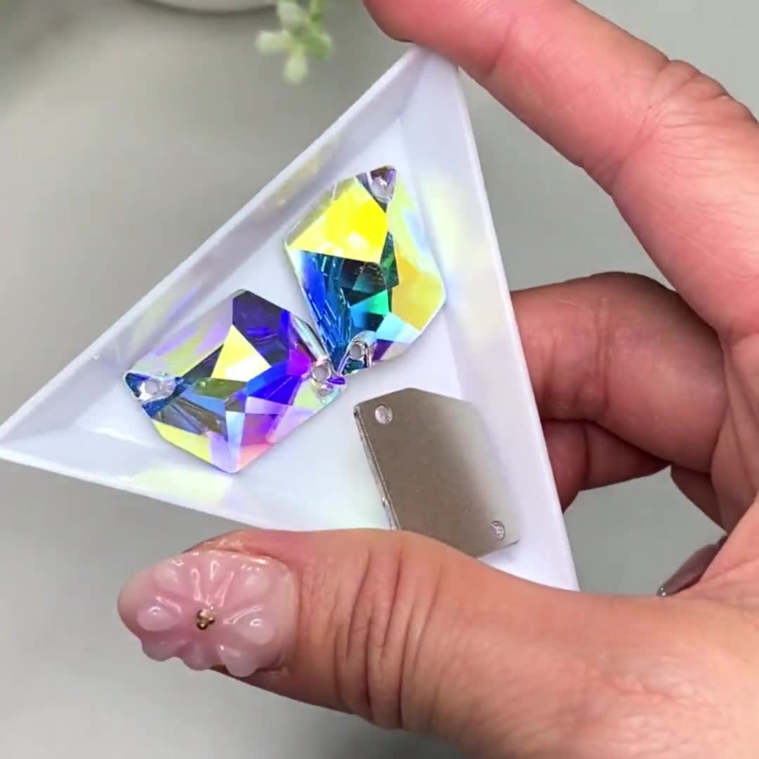 クリスタルAB（001 AB）スワロフスキー3265コズミックシェイプ縫い付け