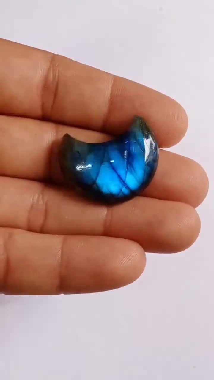 AAA+品質のラブラドライト三日月型トップカボションフラットボトム