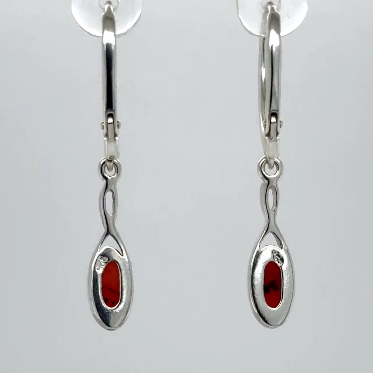 Boucles d'oreilles en ambre naturel de la Baltique. Boucles d'oreilles