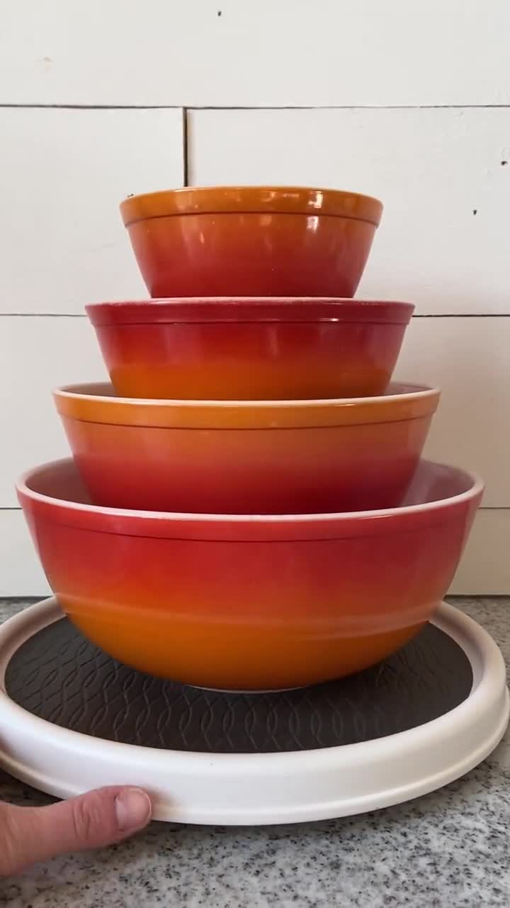 Vintage Pyrex Flameglo Mixing popular Bowl Set