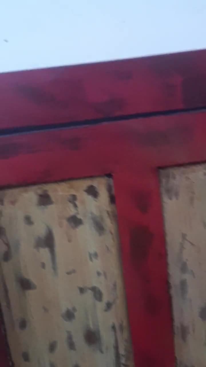 Ventana de madera decorativa roja para composiciones